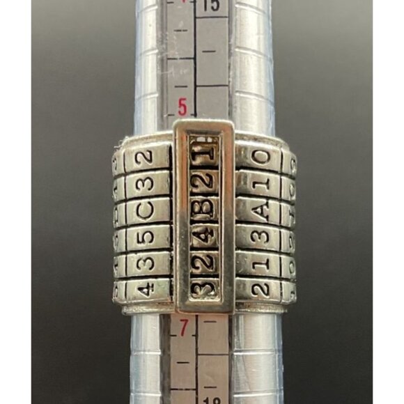 Stainless Steel Code Breaker Ring Size 6 Silver tone Decor Dials Non-Functional - Picture 2 of 5
